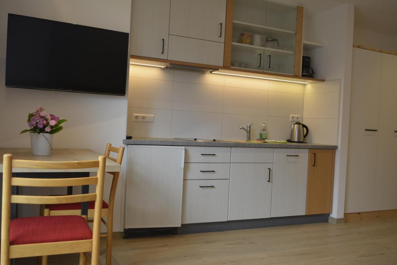 Haus Talblick "Wallbug" Ferienwohnung 1 ナトゥルノ エクステリア 写真