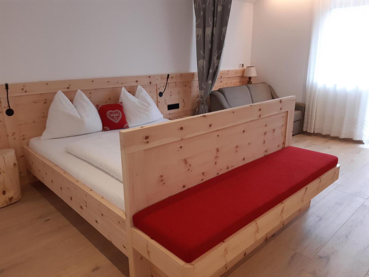 Haus Talblick "Wallbug" Ferienwohnung 1 ナトゥルノ エクステリア 写真
